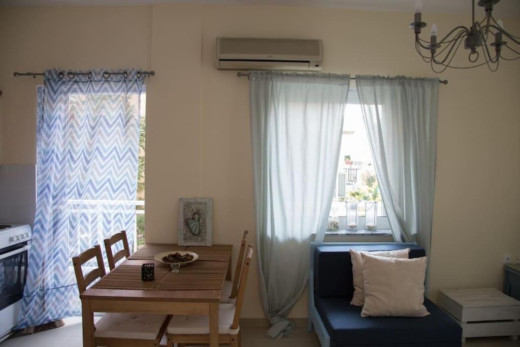 Blue Theros Apartments 帕拉利亚狄奥尼索 外观 照片